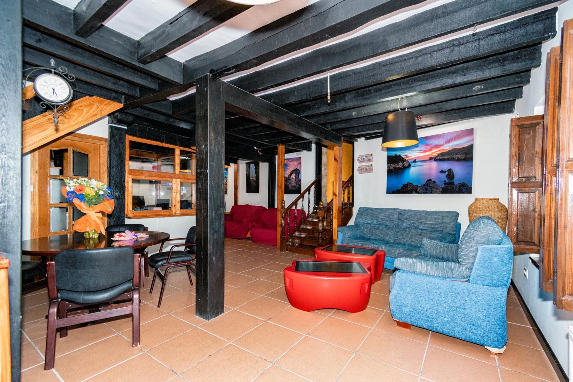 Buelna Albergue Santa Marina מראה חיצוני תמונה